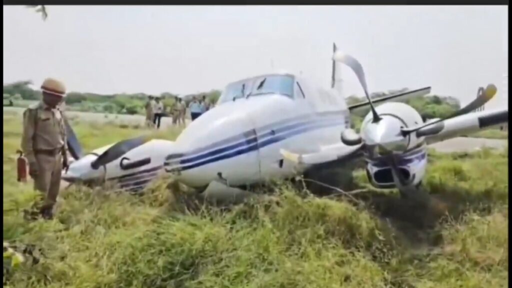 Private jet crashes