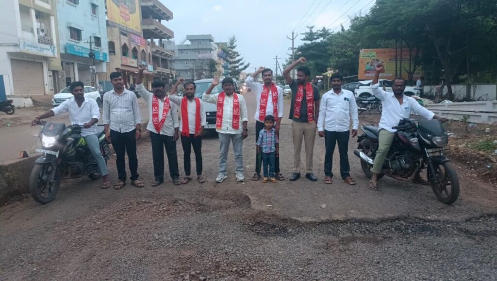 Roads should be repaired 