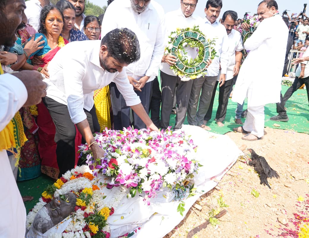 CM Revanth : ఉద్యమ గొంతుక, పాడే మోసిన రాష్ట్ర ముఖ్యమంత్రి