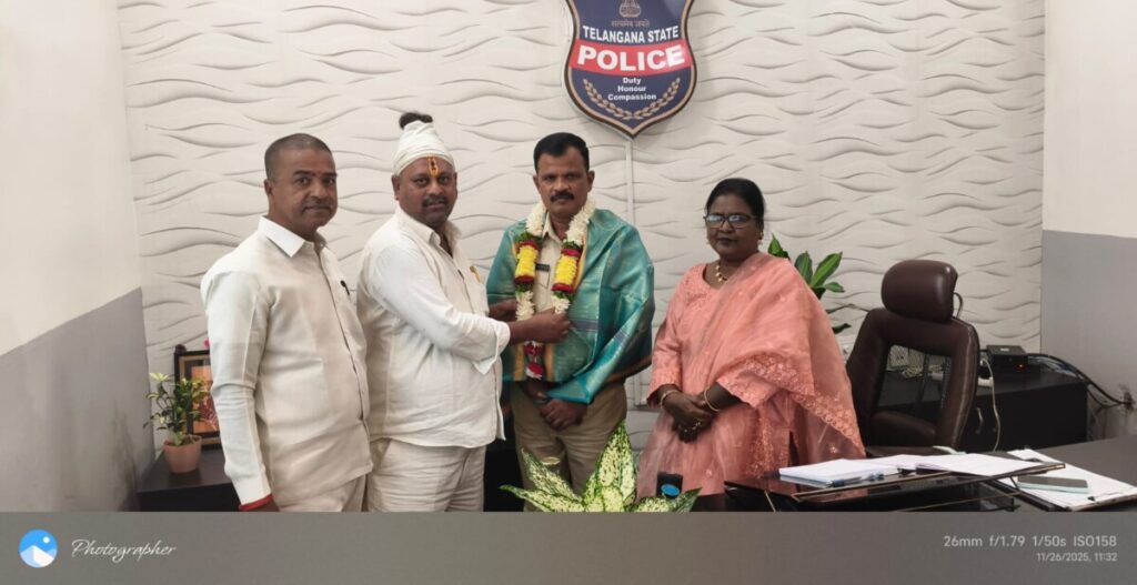 Ambedkar Praja Sangam BJ Venkatesh felicitated Tandoor DSP