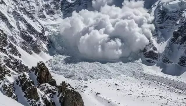 Avalanche in Nepal: Seven climbers killed