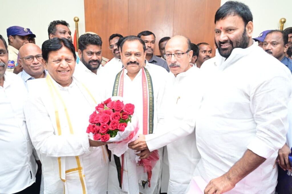 Kuna Srisailam Goud greetings to Sudarshan Reddy 
