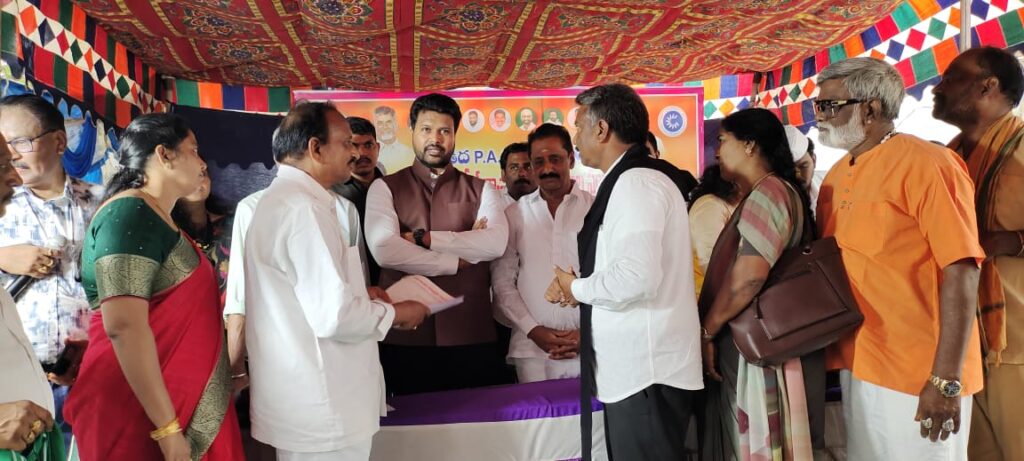 Mandapet should be merged with Rajahmundry