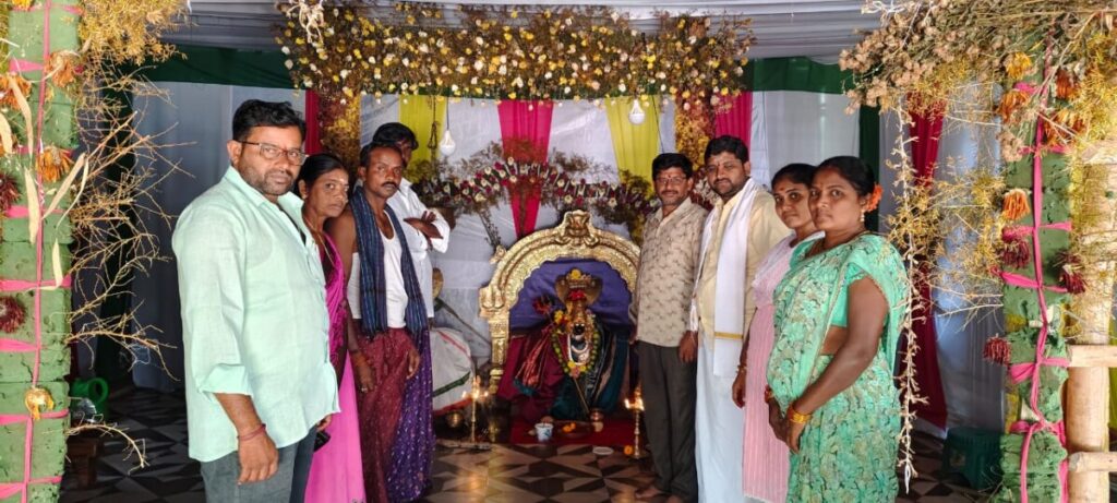 Unanimously elected temple committee