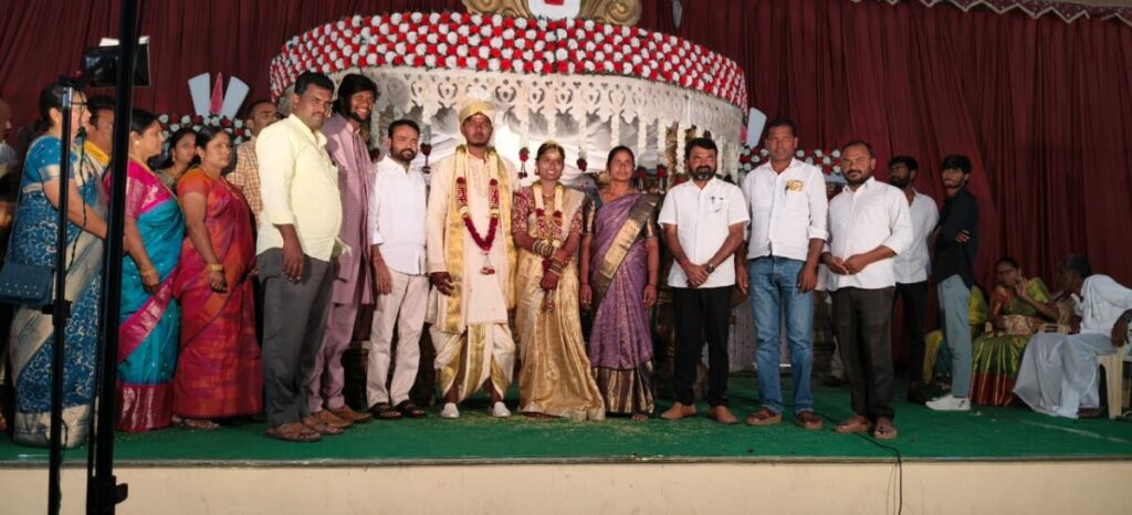 Jale Narasimha Reddy participated in the wedding ceremony