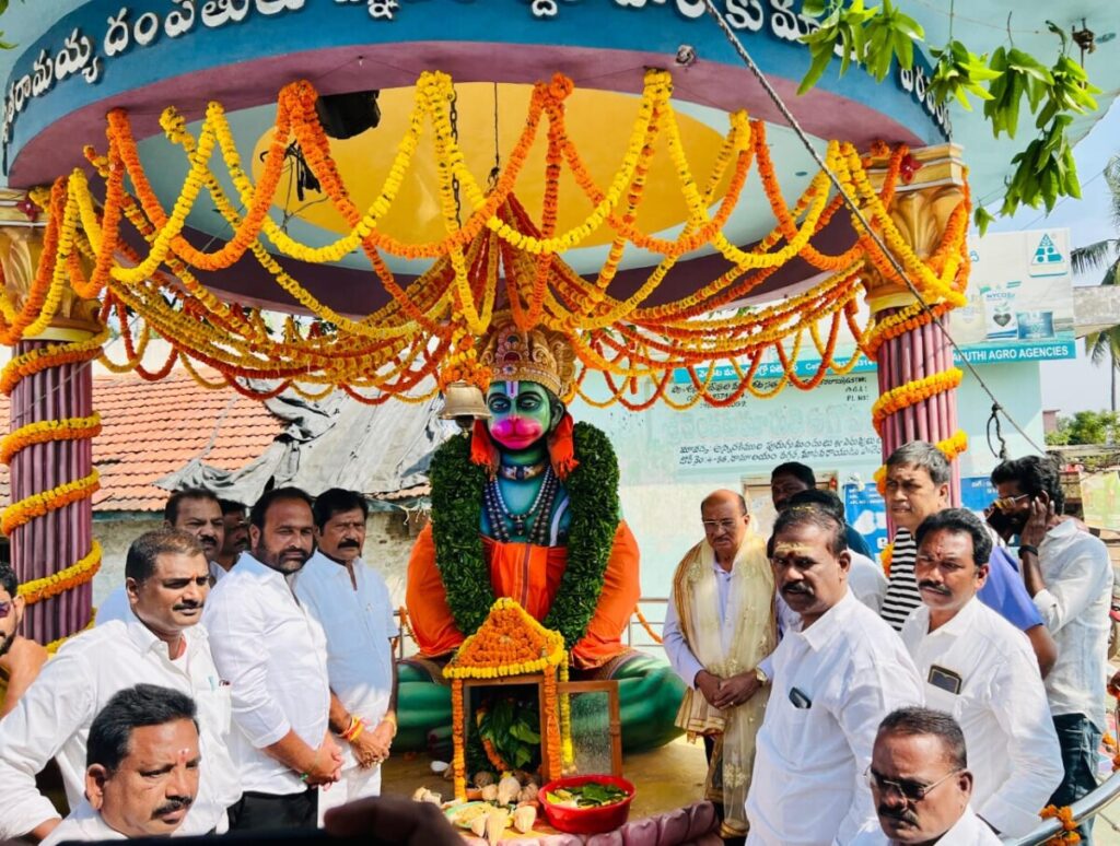 Temple anniversary celebrated in Madhavarayudupalem