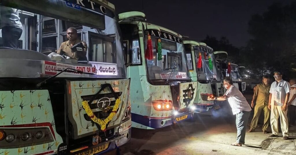 Special buses from APSRTC for Sabarimalai pilgrims