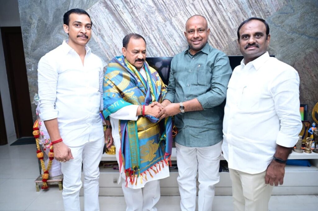 Narsa Reddy Bhupathi Reddy met TPCC President Mahesh Kumar Goud.
