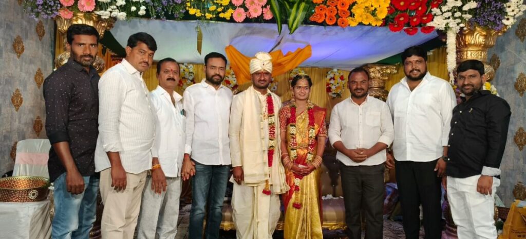 Jale Narasimha Reddy participated in the wedding ceremony