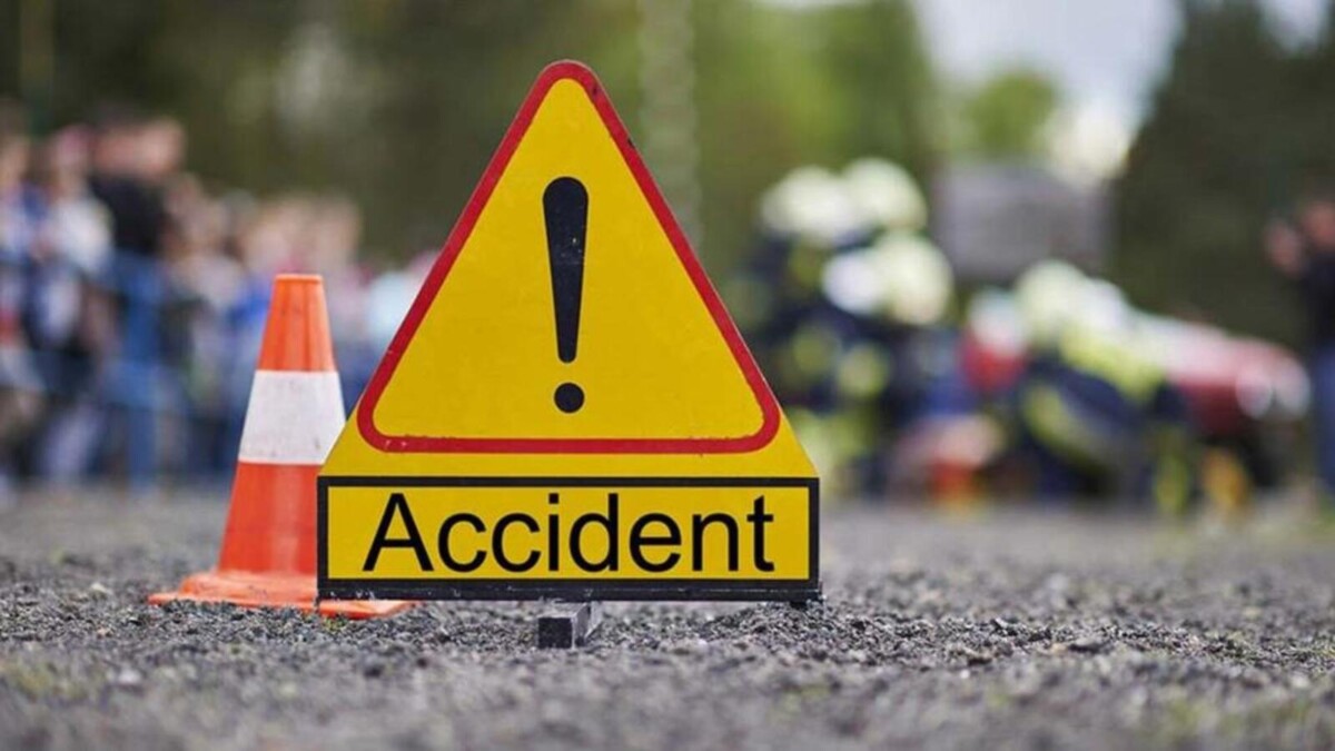 Road Accident : రోడ్డు ప్రమాదంలో బొలెరో డ్రైవర్ మృతి