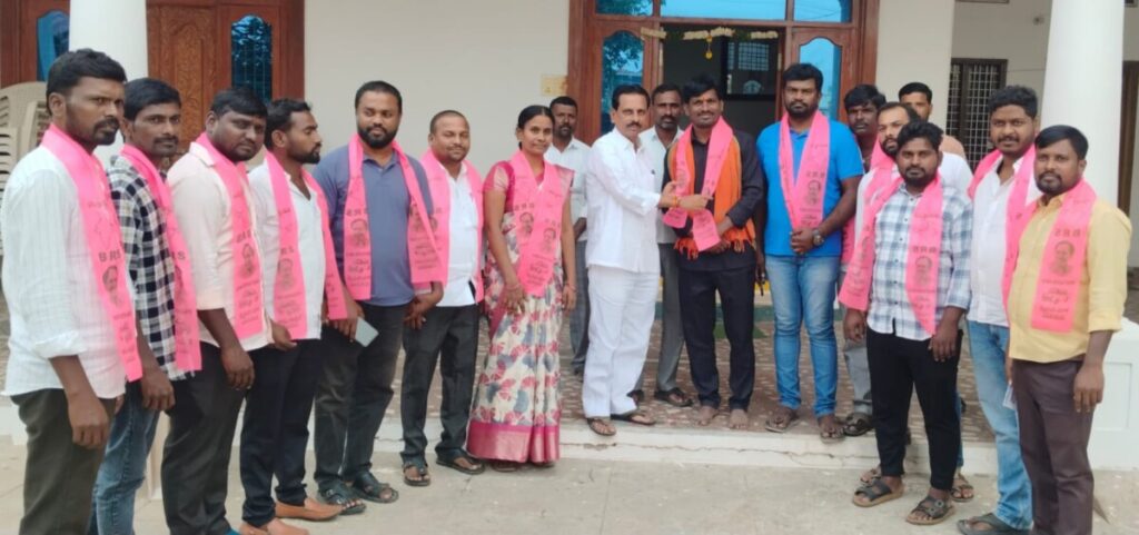 BRS party candidates should be made to win with a large majority