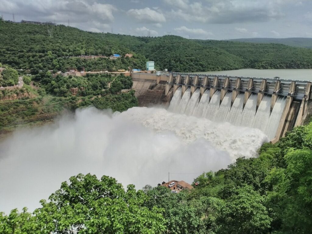 Srisailam Dam in danger