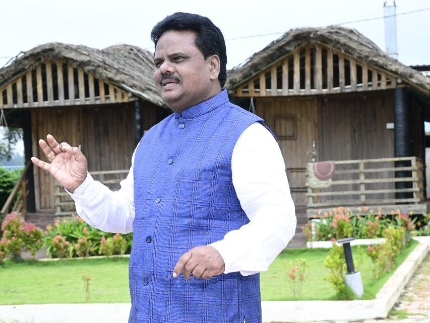 Coalition government creates history with 10,000 promotions in Panchayat Raj department