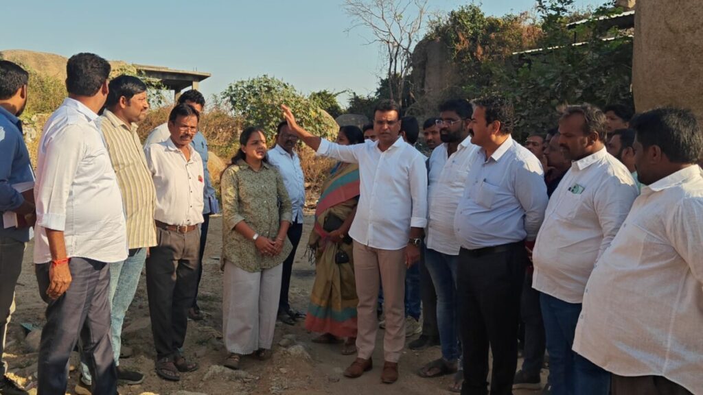 Take strict action against those involved in chicken dumping in Vaikuntha Dham