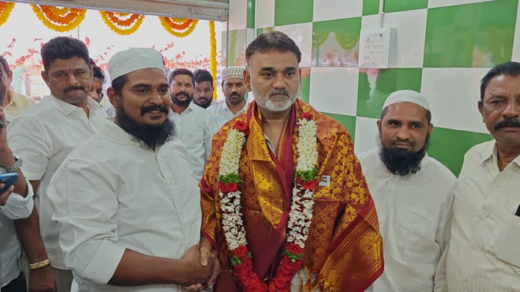 Mubarak Chicken and Egg Center  inaugurated by NND Fayaz, Tulsi Reddy
