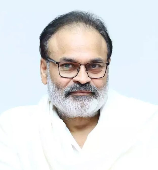 Nagababu's response to Shivaji's comments
