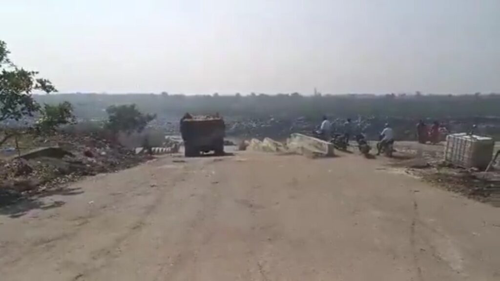 He trusted Google Maps and ended up at the riverbank.