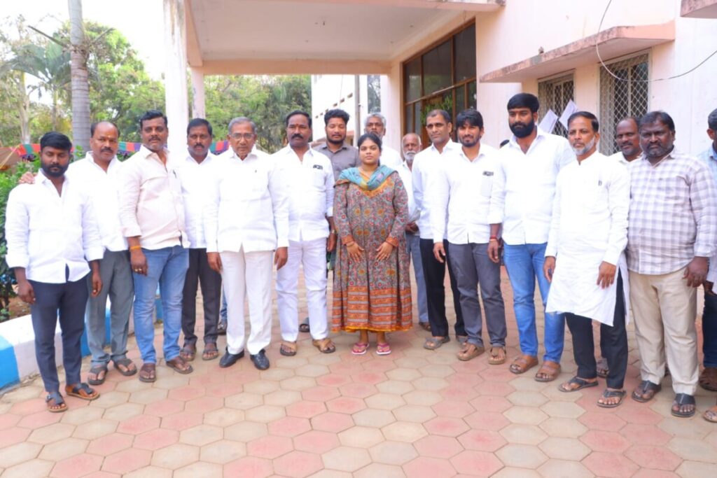 Ananya is the candidate for Vikarabad Municipal Chairperson 