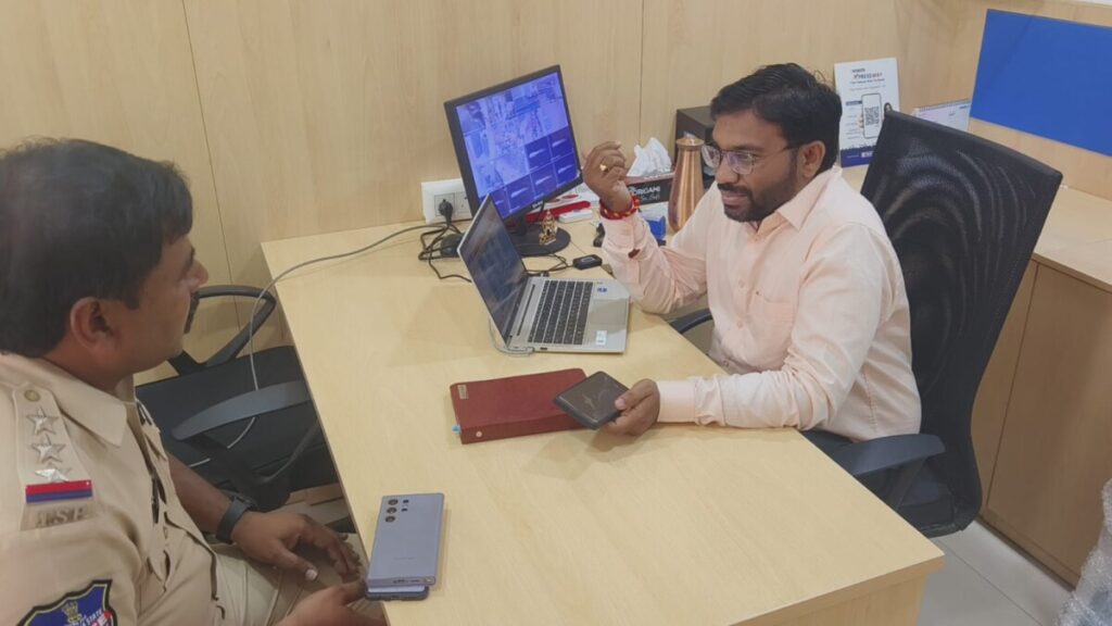 Godavarikhani 1 Town Police CI Indrasena Reddy