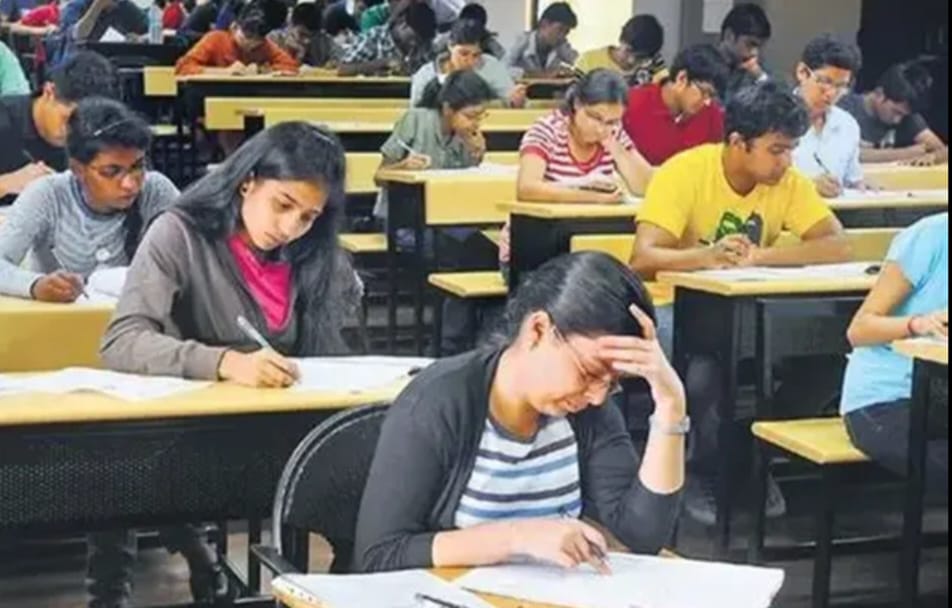 Slight change in the schedule of the 10th exam