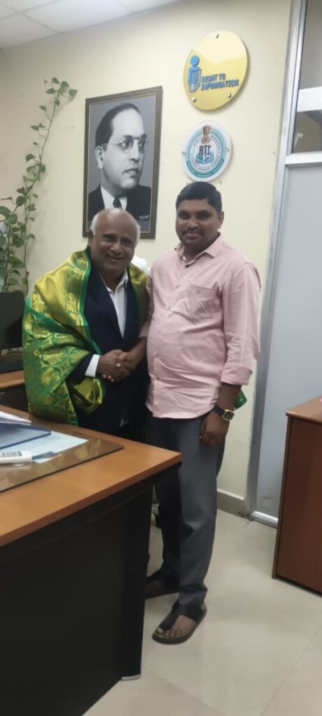 Baburam Naik meets the State Information Commissioner