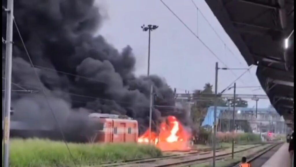 Massive fire breaks out in Kerala