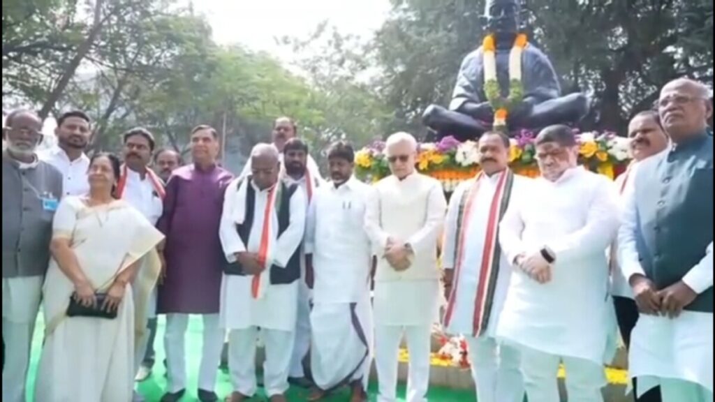 Tributes paid to Mahatma Gandhi at Bapu Ghat