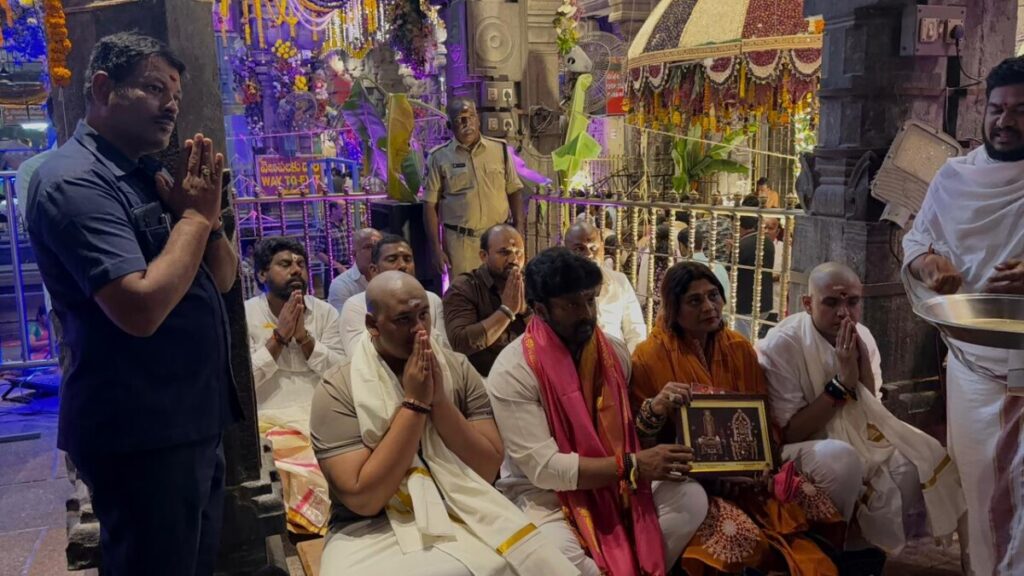 MLA Raj Thakur's family members visit Srikalahasti