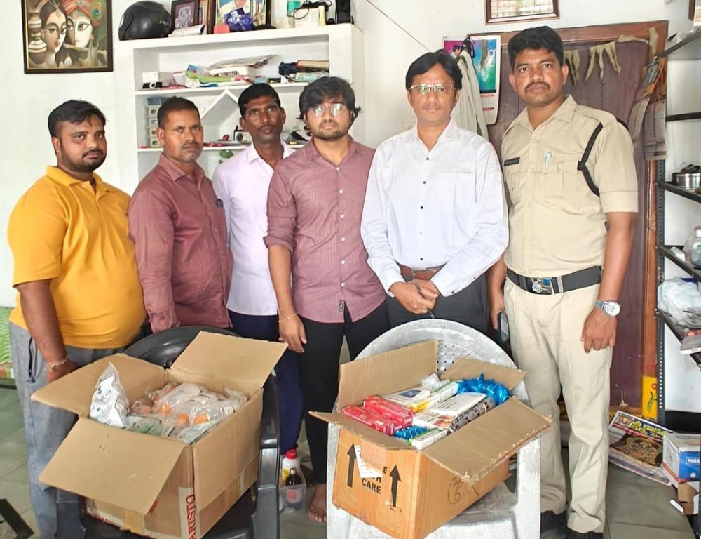 Fake doctor's clinic raided in Bhupalpally 