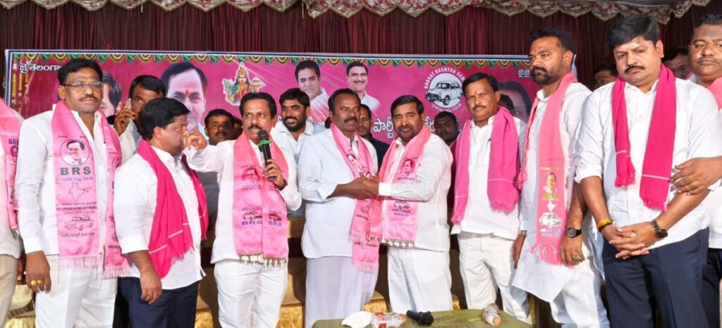 Mutyala Sarvaiah leaves Congress party and joins BRS