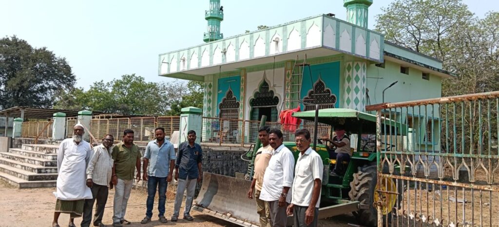 Mosque surroundings cleaning program 