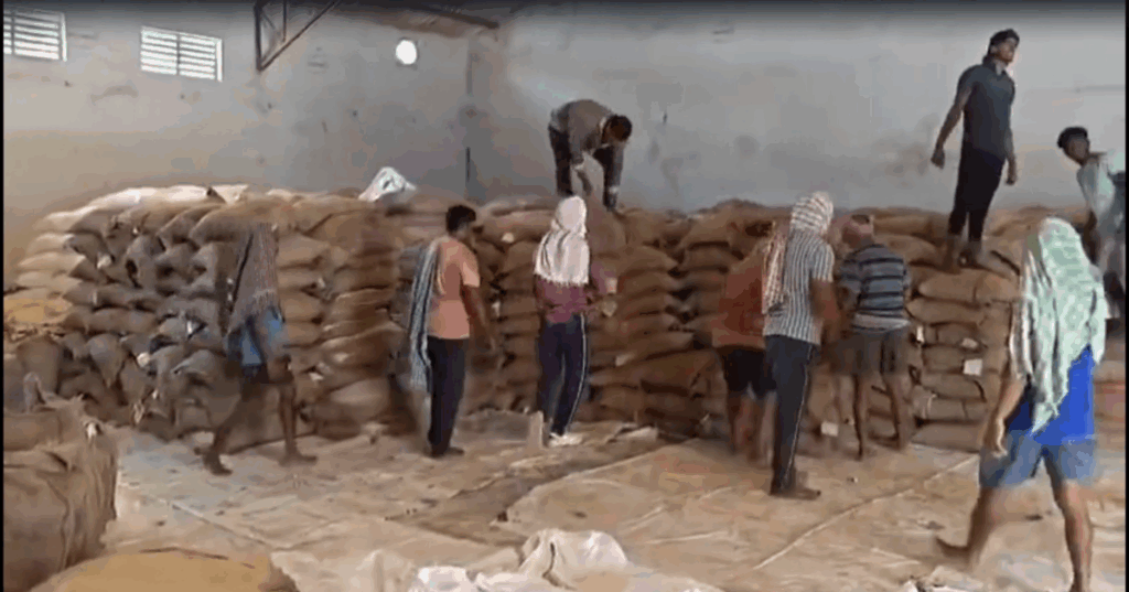 Ration rice seized 