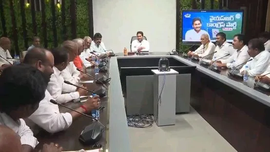 Farmers met Jagan