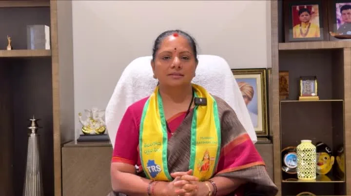 Kavitha : విద్యార్థుల విజయాన్ని సీఎం ఖాతాలో వేసుకోవడం సిగ్గుచేటు 485e3f9a-99d1-4550-a69f-090f95da216e-1785051101691