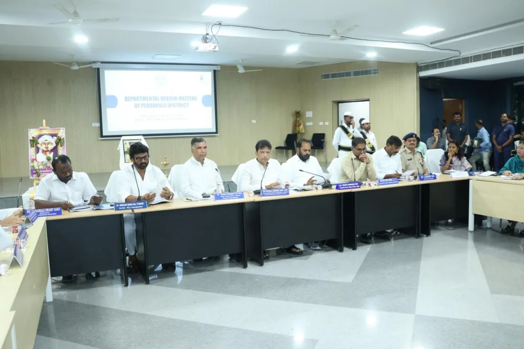 MLA Raj Thakur : ఉన్నత స్థాయి సమీక్ష సమావేశంలో పాల్గొన్న ఎమ్మెల్యే రాజ్ ఠాకూర్ MLA Raj Thakur