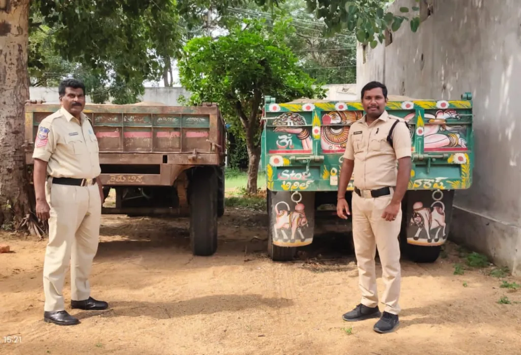 Strict Action : అక్రమ ఇసుక రవాణా చేస్తే కఠిన చర్యలు Strict action