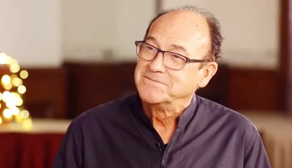 Director Chuck Russell