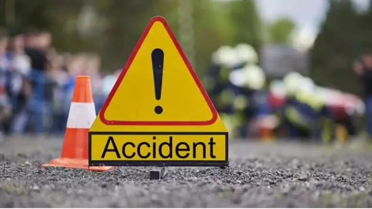 Road Accident : విశాఖలో రోడ్డు ప్రమాదం.. image (31)