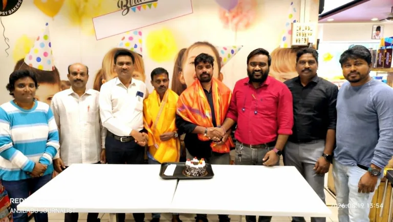 World Photography Day : కూకట్పల్లి ప్రెస్ క్లబ్ (టిడబ్ల్యూజేఎఫ్) ఆధ్వర్యంలో ఘనంగా ప్రపంచ ఫోటోగ్రఫీ దినోత్సవ వేడుకలు:- ఎర్ర యాకన్న. 79cc1d2e-9517-4e57-882e-87b423329b58