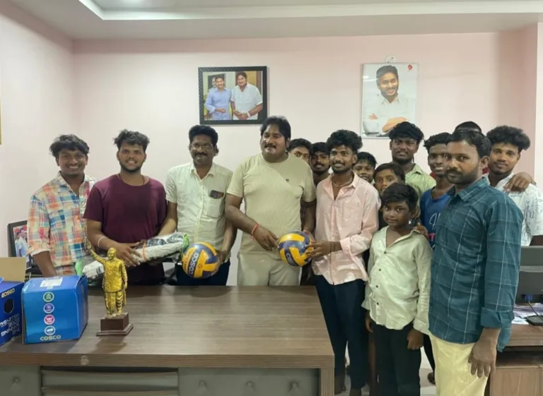Sports Mold Youth : క్రీడలు యువతను పోరాట యోధులుగా తీర్చిదిద్దుతాయి WhatsApp Image 2026-08-12 at 20.13.44