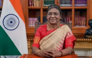 President Droupadi Murmu : వికసిత్ భారత్ కోసం అందరూ పనిచేయాలి WhatsApp Image 2026-08-14 at 21.35.11