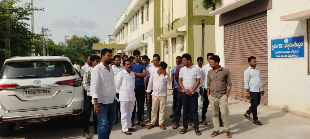 Former MLA : కేతావత్ మహేష్ను పరామర్శించిన మాజీ శాసనసభ్యులు Former MLA