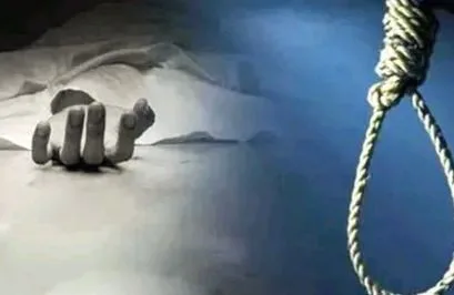 Auto driver commits suicide