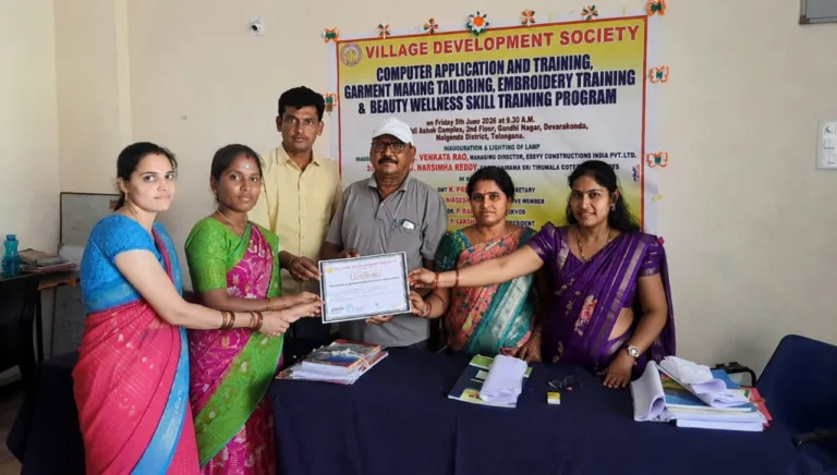Korra Kishan Naik : మహిళలు స్వయం ఉపాధితో ఆర్థికాభివృద్ధి సాధించాలి. WhatsApp Image 2026-08-25 at 16.55.08