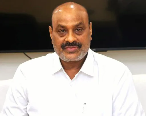 Search Operations : మత్స్యకారుల కోసం గాలింపు చర్యలు మమ్మరం. WhatsApp Image 2026-08-25 at 17.09.44