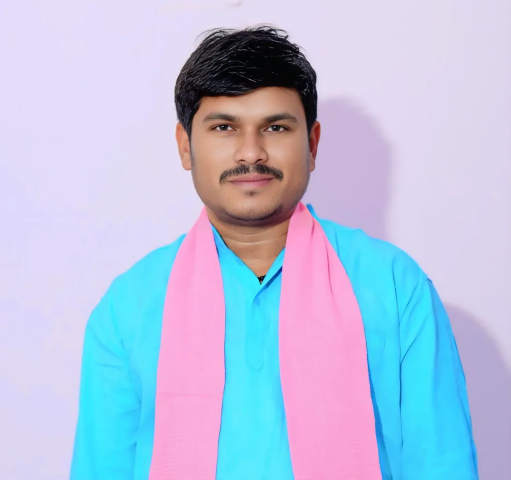 Attempted Suicide : లెక్చరర్ల వేధింపుల వల్లే రసాయనం తాగి ఆత్మహత్యాయత్నం. Attempted suicide