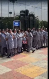Vizag Airport Falls Silent : వైజాగ్ ఎయిర్పోర్ట్ ఖాళీ image (54)