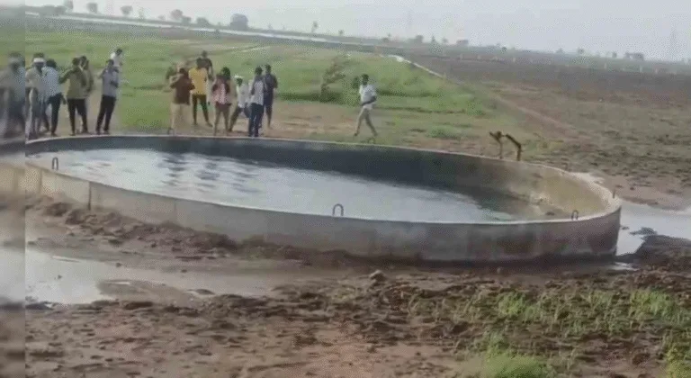 Bizarre Incident : గుజరాత్లో వింత ఘటన.. బావిలో అలల్లా ఊగుతున్న నీరు! image (56)