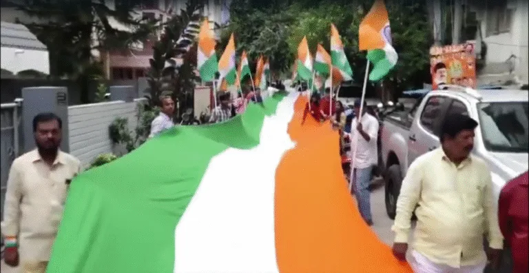 Tiranga Yatra : తార్నాకలో 200 మీటర్ల జాతీయ జెండాతో తిరంగా యాత్ర image (57)