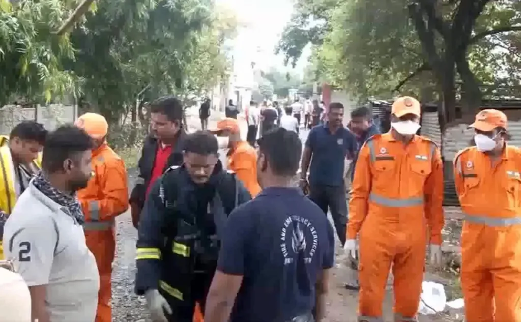 Chlorine Gas Leak : నాగ్పుర్లో క్లోరిన్ గ్యాస్ లీక్…. Chlorine Gas Leak